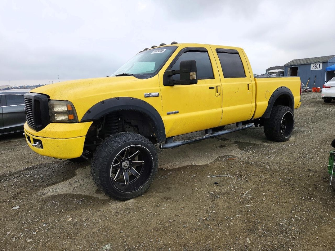 Vista de 2005 FORD F250 SUPER DUTY, ángulo 1