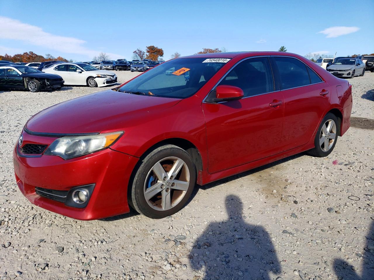 منظر 2013 TOYOTA CAMRY SE، زاوية 1