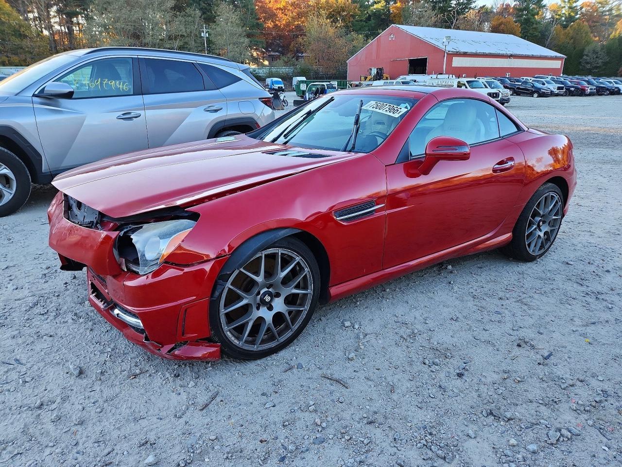 منظر 2015 MERCEDES-BENZ SLK 250، زاوية 1