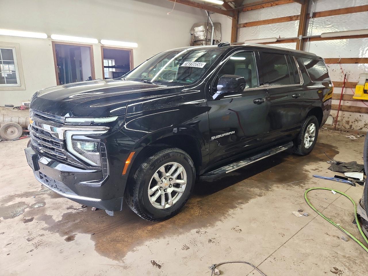 Vista de 2026 CHEVROLET SUBURBAN K1500 LT, ángulo 1