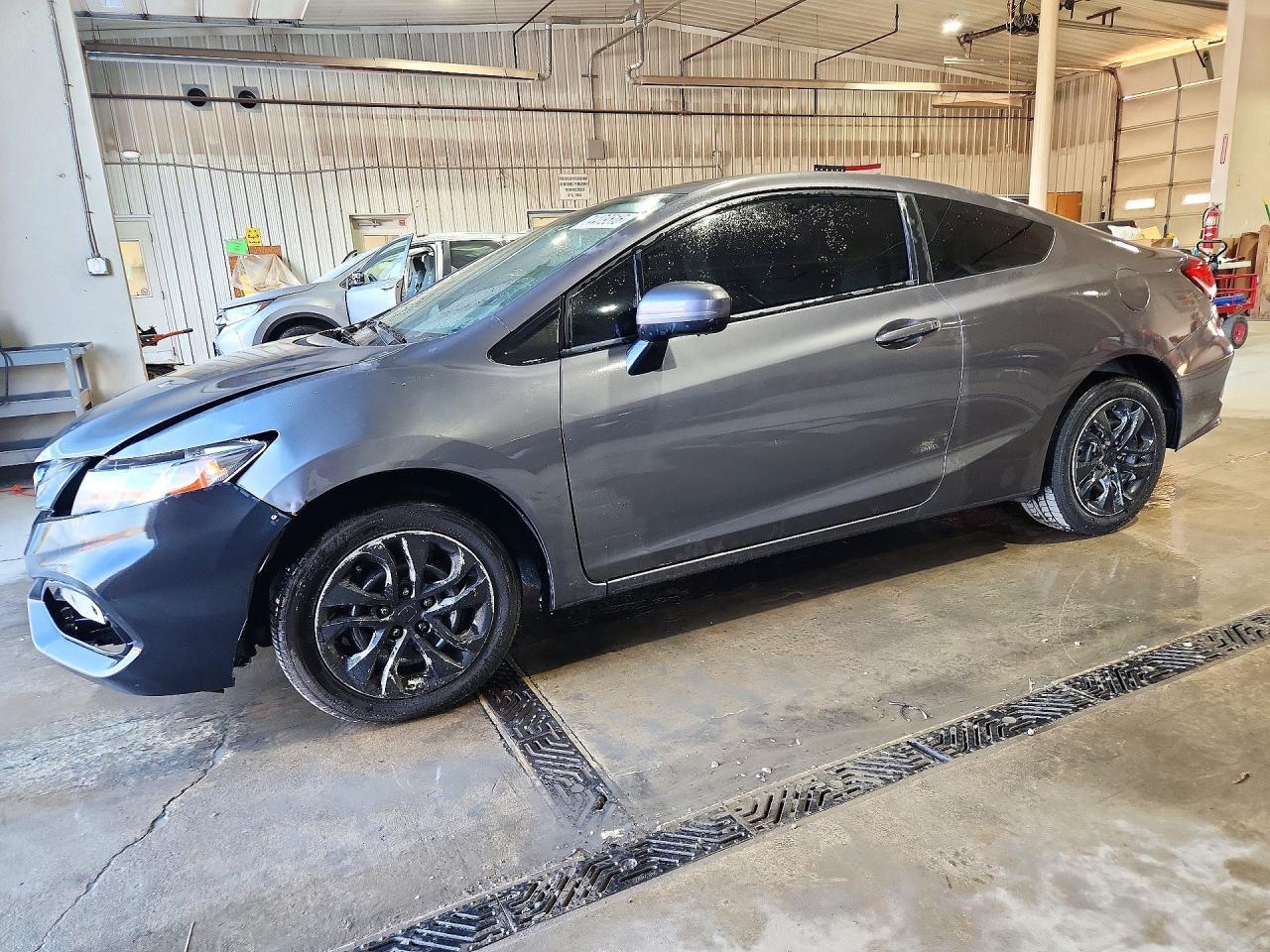 منظر 2015 HONDA CIVIC LX، زاوية 1