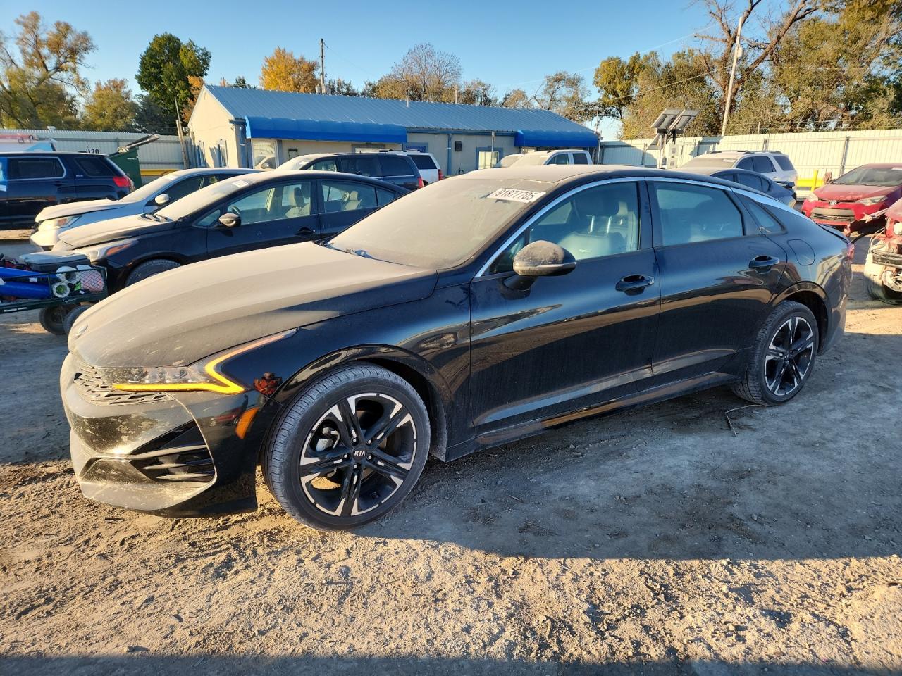 منظر 2021 KIA K5، زاوية 1